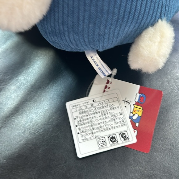 Hello Kitty - Picture 3 of 6